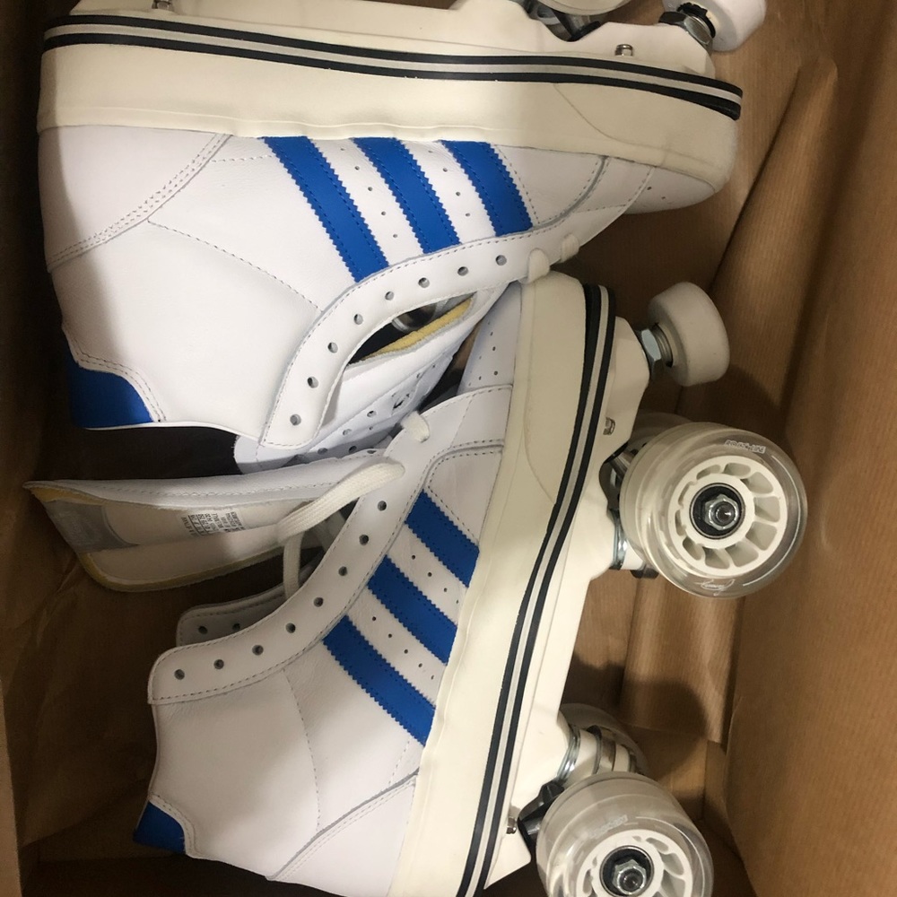 Selling my Flaneruz detachable sneakers -Adidas Profi high top sneakers.